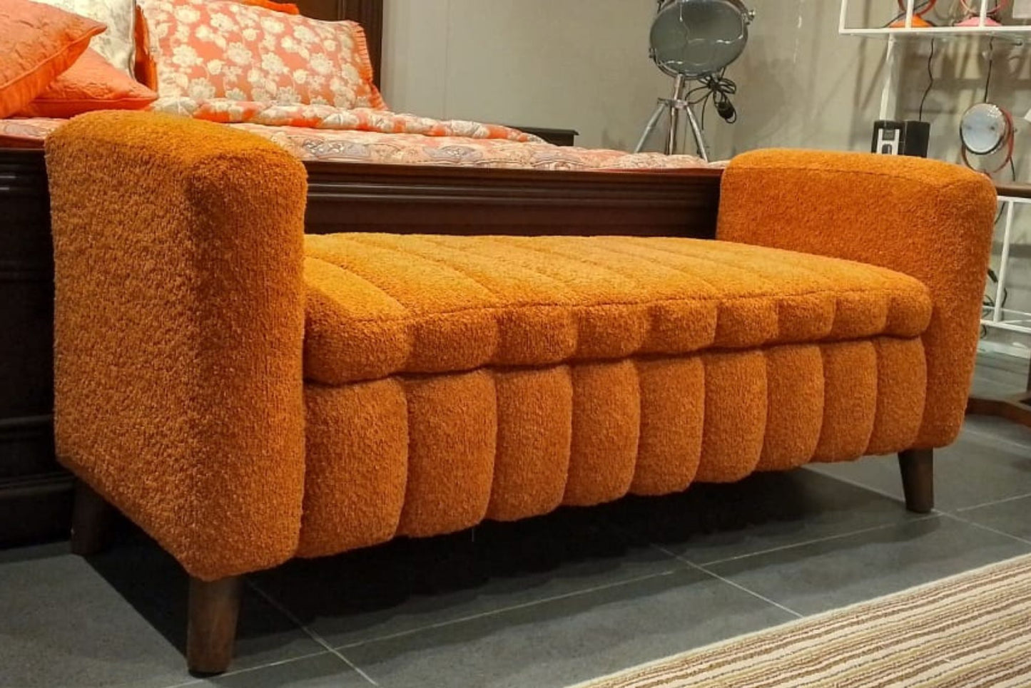 Picture of SVT-24 BRAXTON OTTOMAN - Chenone Official - Online Shopping