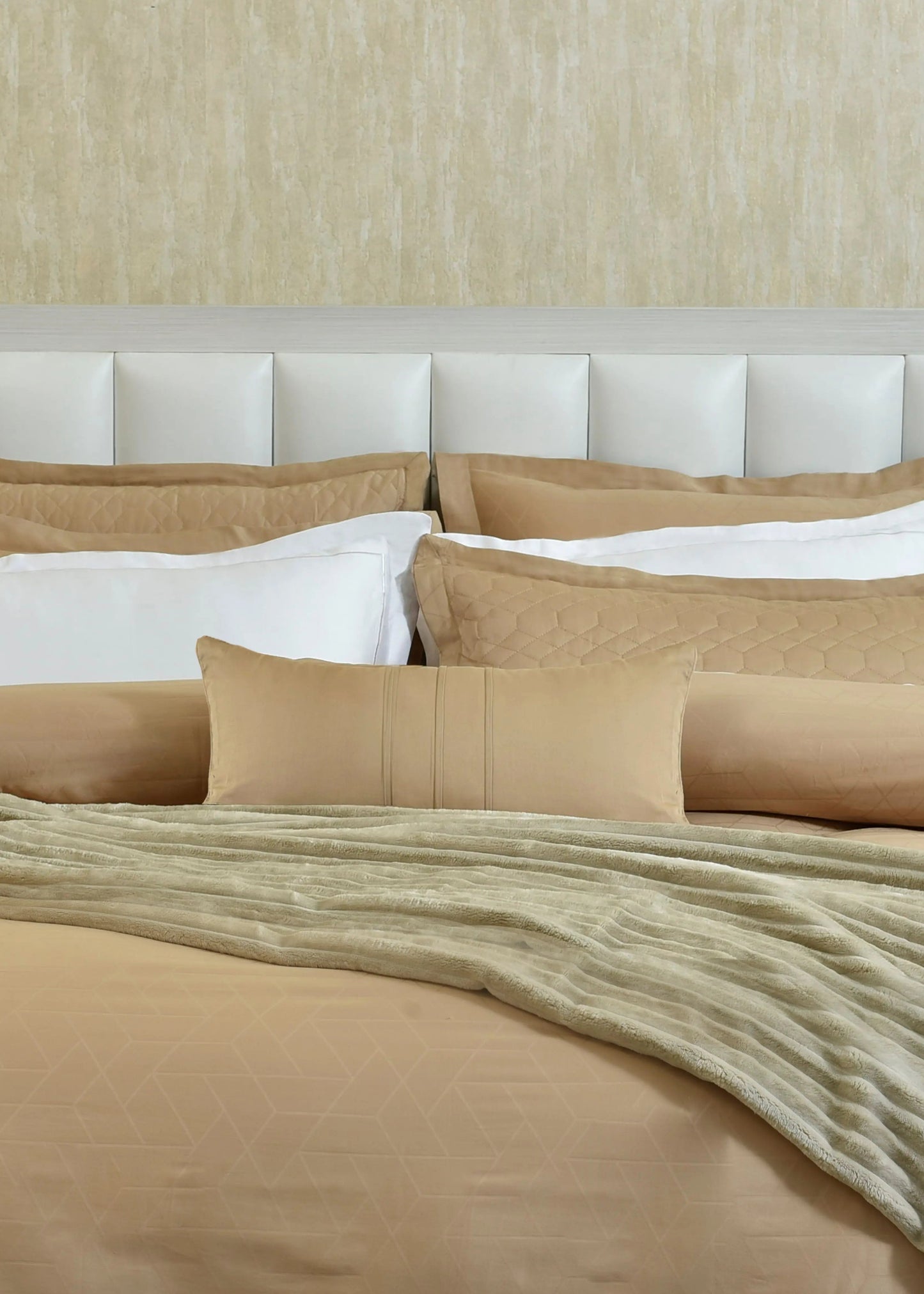7 PCS DUVET COVER SET BUTTER-25N