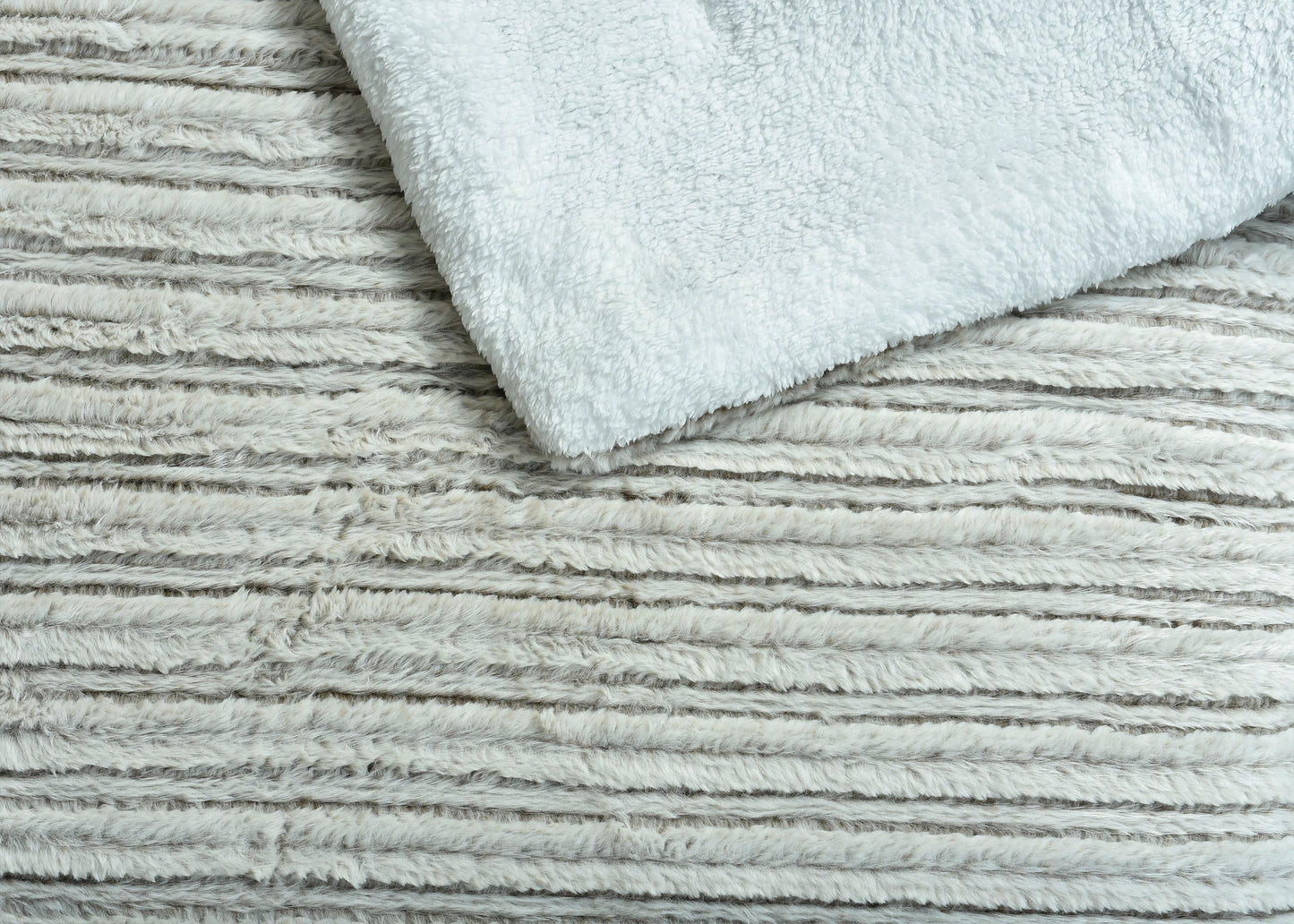 3 PCS BRUSHING RABBIT FUR COMFORTER-26 SET TAN