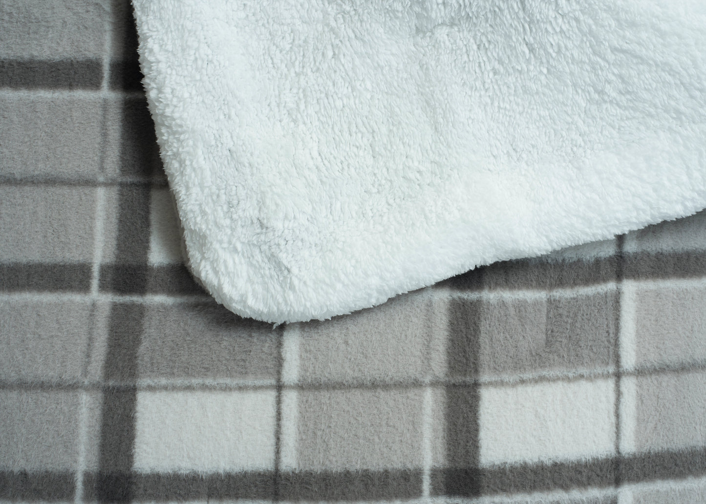 3 PCS PRINT FAUX WOOL FUR COMFORTER-26 SET GREY