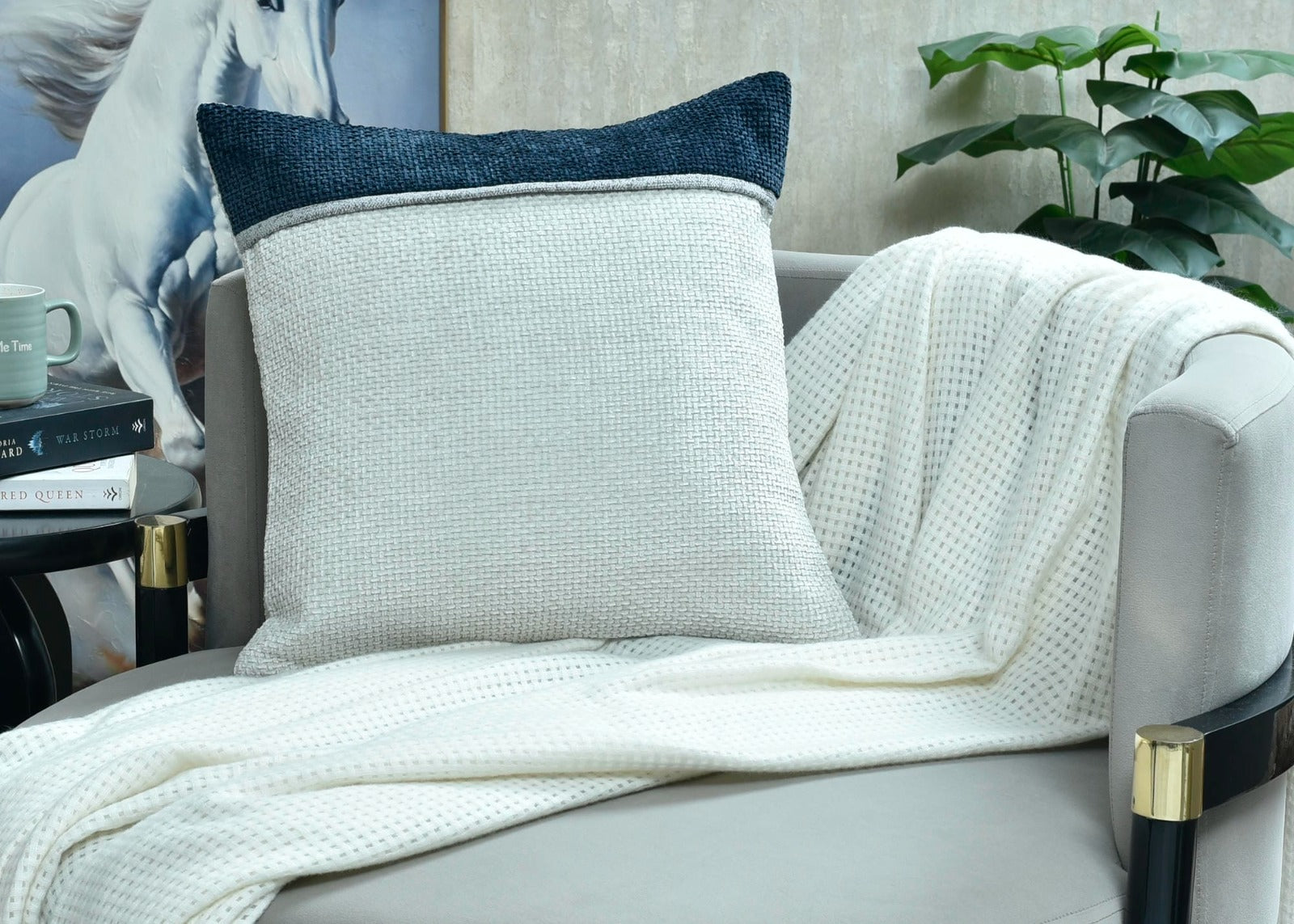 Filled Cushion 18x18" Lotus | ChenOne Home Textile