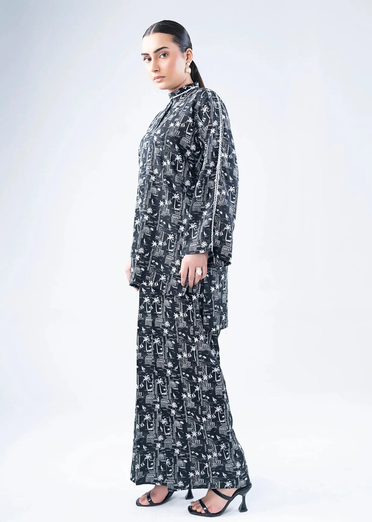 CO-ORD SET BLACK & WHITE - LDS-6664A