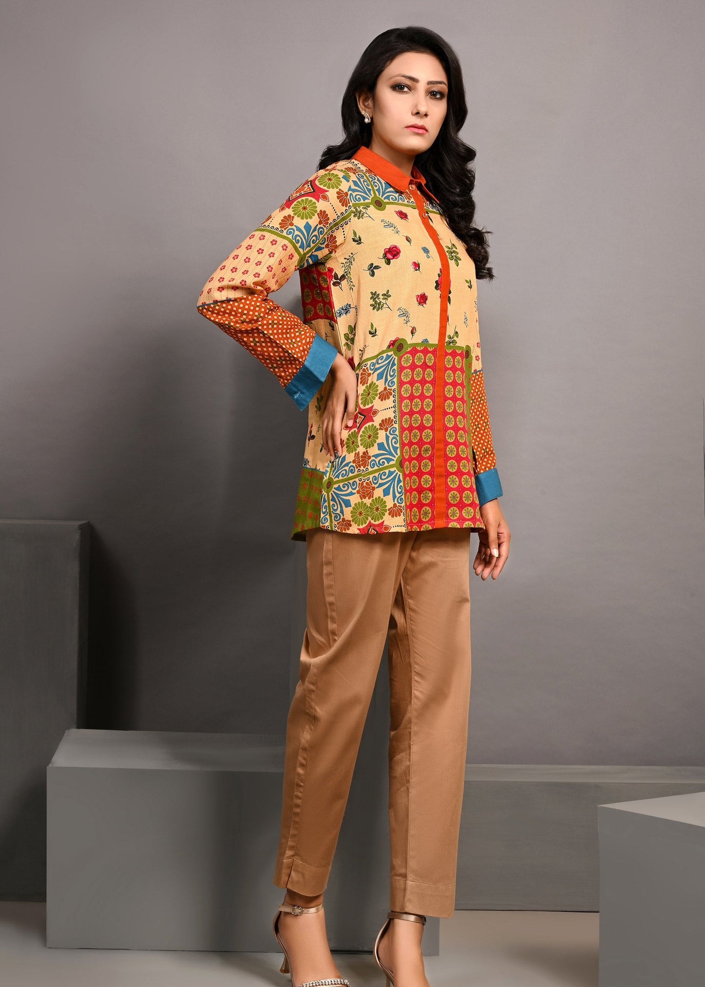 Picture of LDS-6268 SHORT SHIRT ROSE GARDEN BEIGE - Chenone Official - Online Shopping