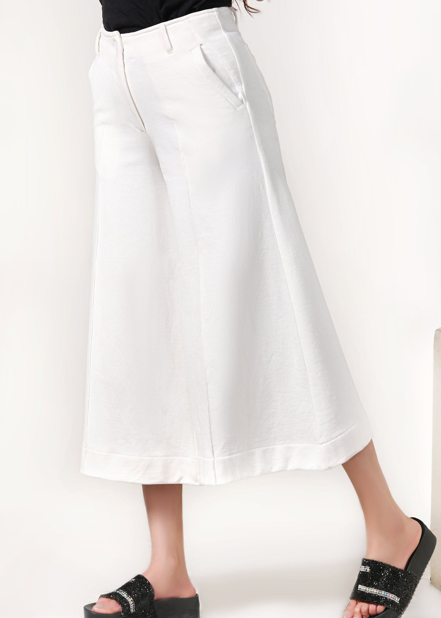 Picture of LT-A-1549 CULOTTE PANTS WHITE - Chenone Official - Online Shopping