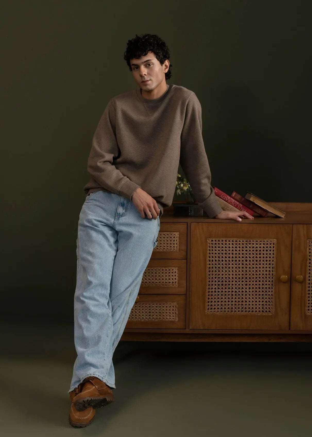 Men's brown terry sweatshirt, crewneck pullover with ribbed cuffs
