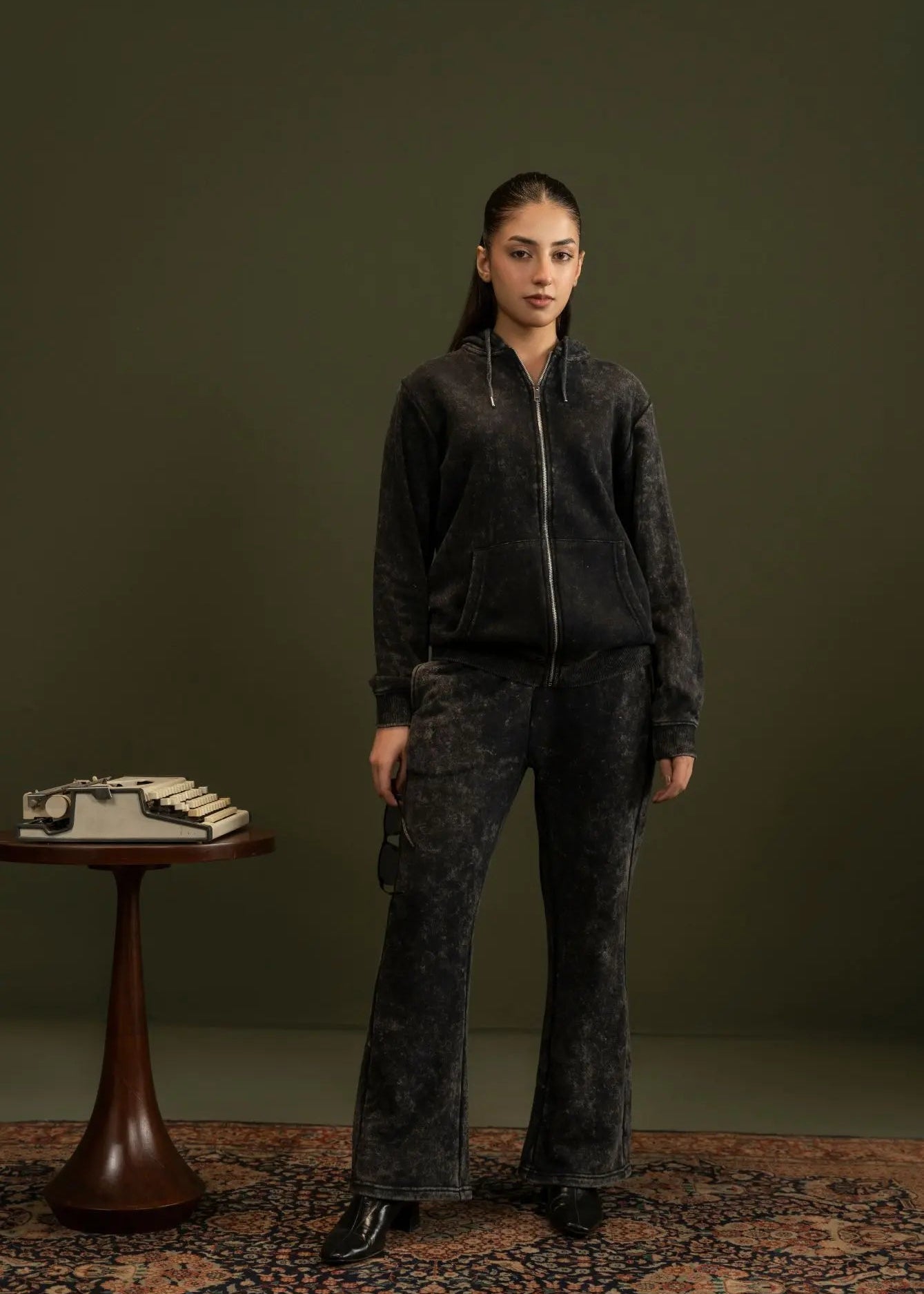 Men's black fleece zip hoodie and matching jogger pants, full set