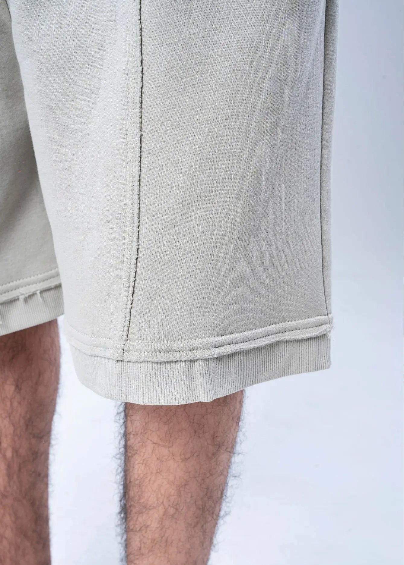 KNITTED CASUAL SHORT OLIVE - GTS-B4324