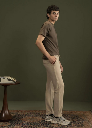 Men's olive short-sleeve T-shirt with crew neck, side view