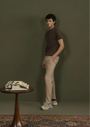 Men's olive-brown crew-neck T-shirt, short sleeves, full-body side view