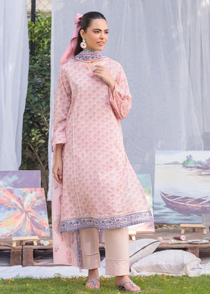 Women’s pink printed long kurta with 3/4 sleeves, trousers and light dupatta set