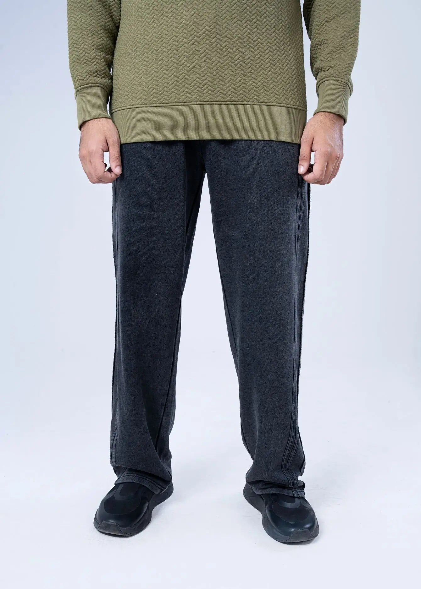 Black pull-on trousers with straight leg and elastic waistband