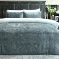 3 PCS FLANNEL COMFORTER SET LIGHT GREY