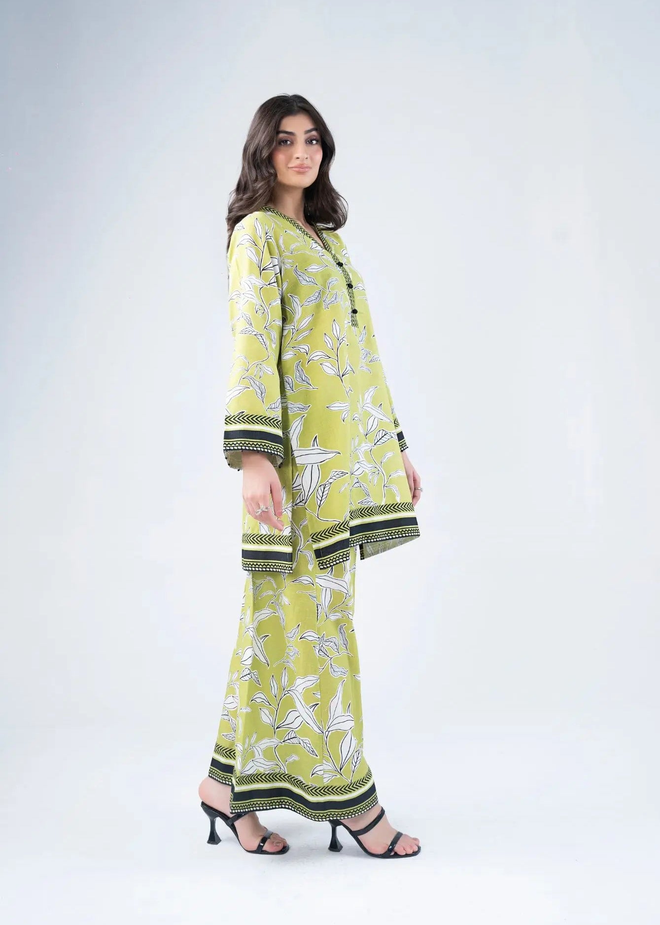 Women’s lime green printed kurta and wide-leg pants co-ord set, side view
