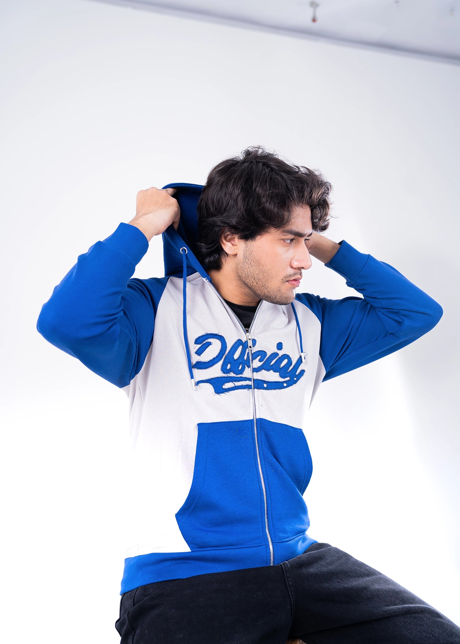 PULL OVER HOODIE KNITTED NAVY & GREY - GTS-B4295