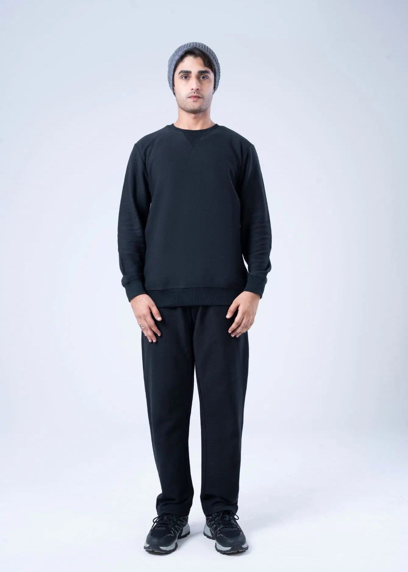 SWEATSHIRT BLACK - GTS-B4283