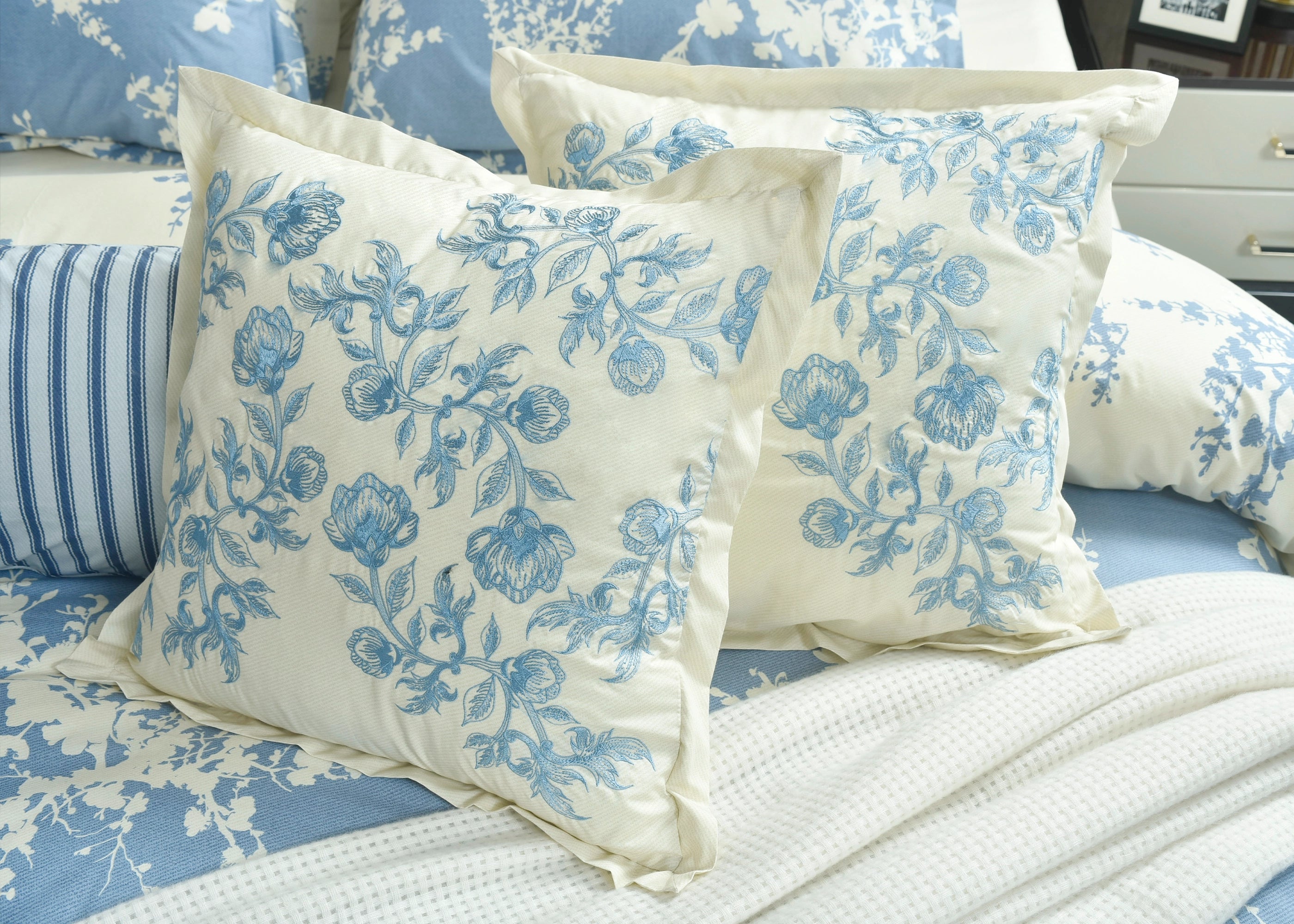 Sq Cushion Cover Frost | ChenOne Home Textile