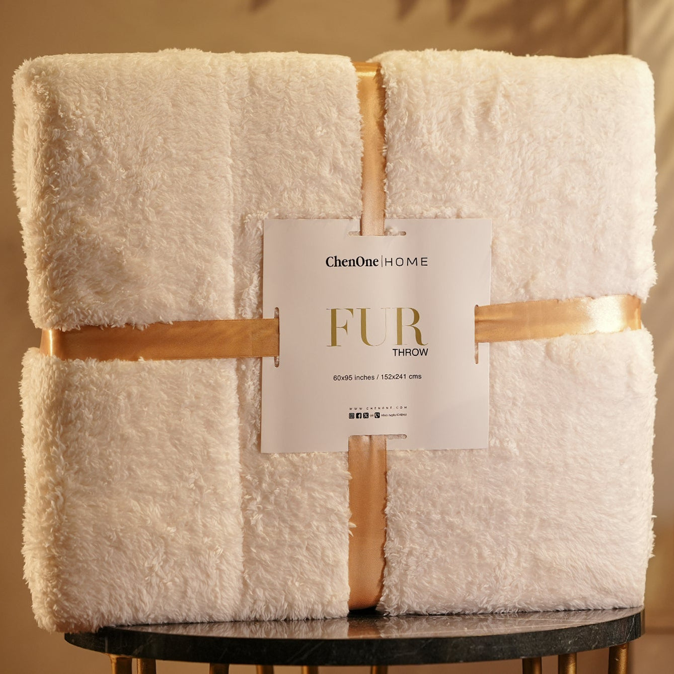 Picture of FUR THROW OAT MILK IMP FUR THROW-24 - Chenone Official - Online Shopping