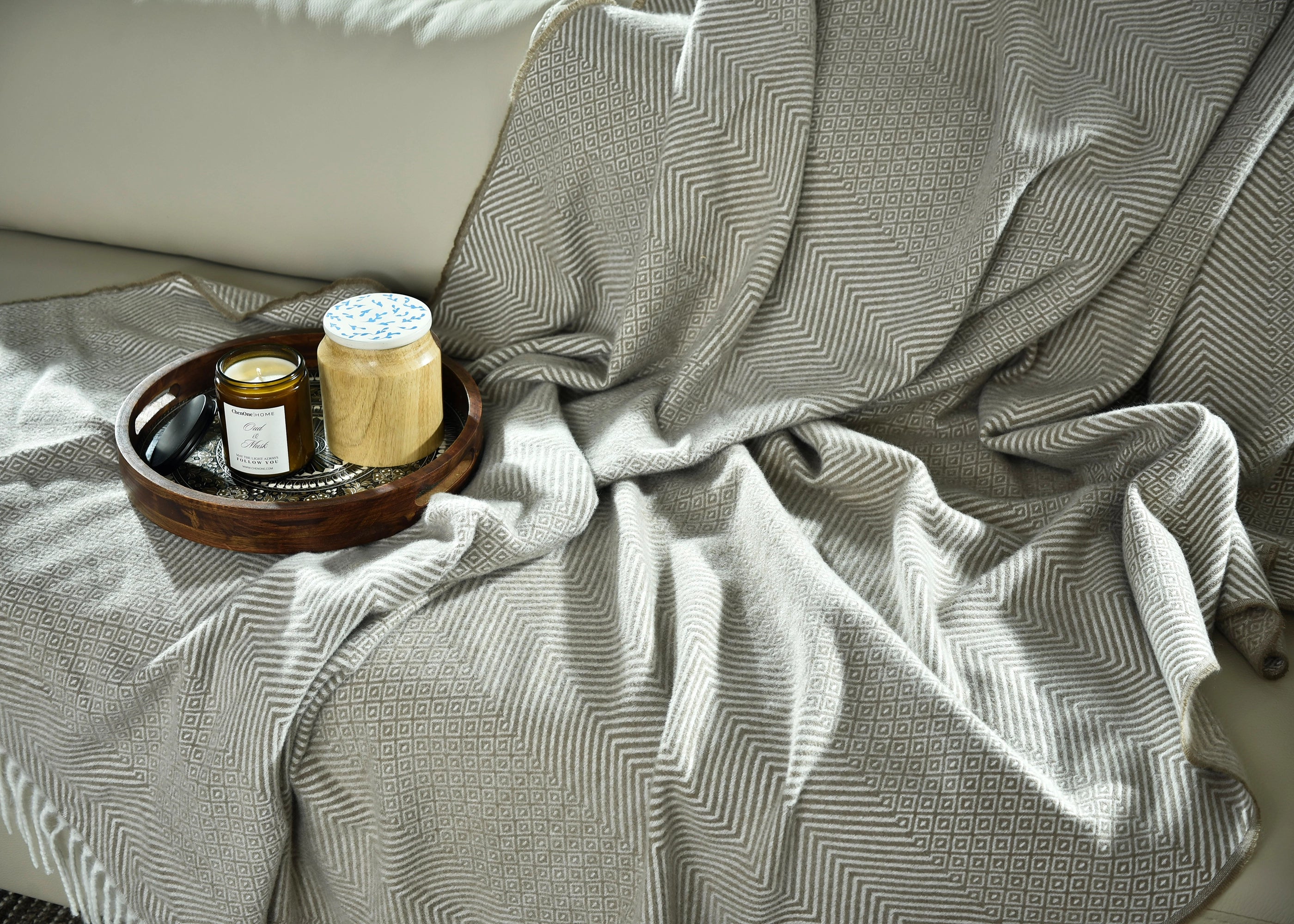 LIGHT BROWN KNITTED THROW-25 - S-FYZ397