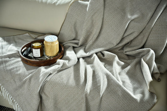 LIGHT BROWN KNITTED THROW-25 - S-FYZ397