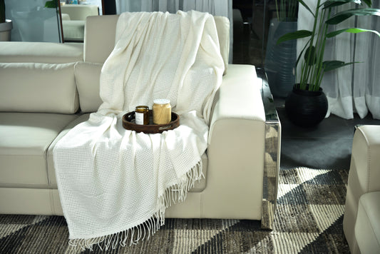 LIGHT BEIGE KNITTED THROW-25 - S-QS141