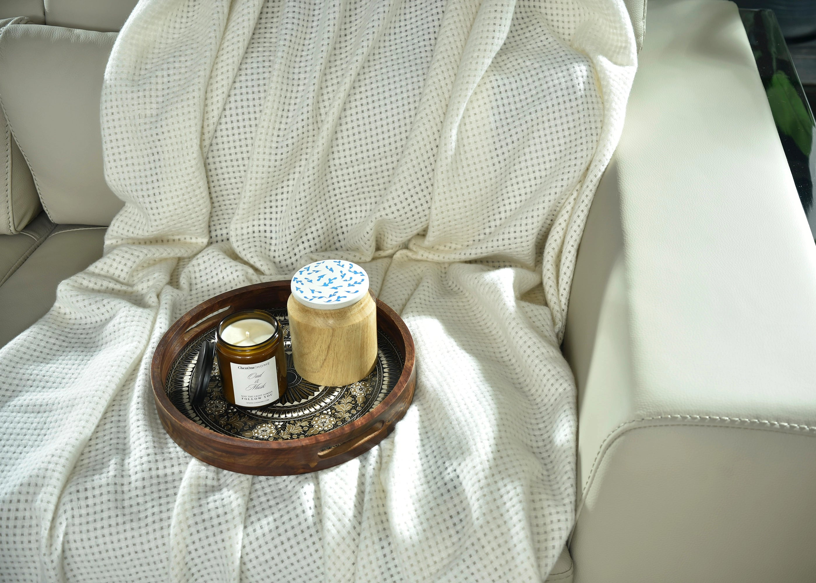 LIGHT BEIGE KNITTED THROW-25 - S-QS141