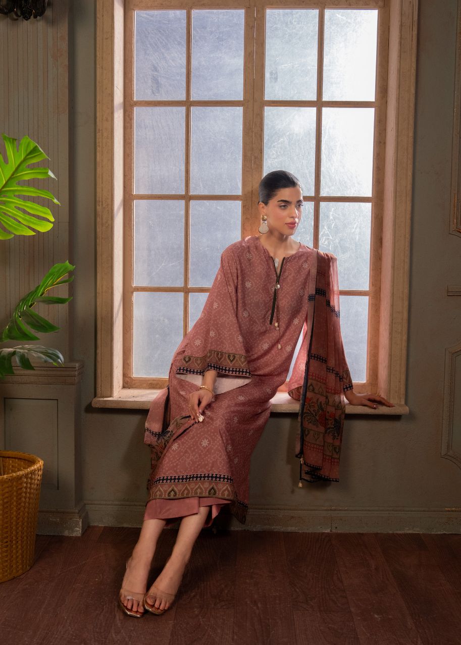 Women's 3-piece silk suit, mauve kurta with flared sleeves and matching trousers set