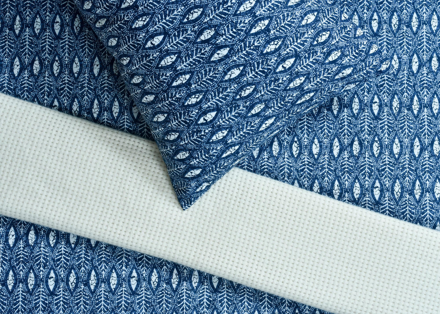 BED SHEET-SHEET VERSION BLUE CHARM-26R