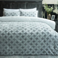 3 PCS CARVING FLANNEL COMFORTER-26 SET LIGHT TAN