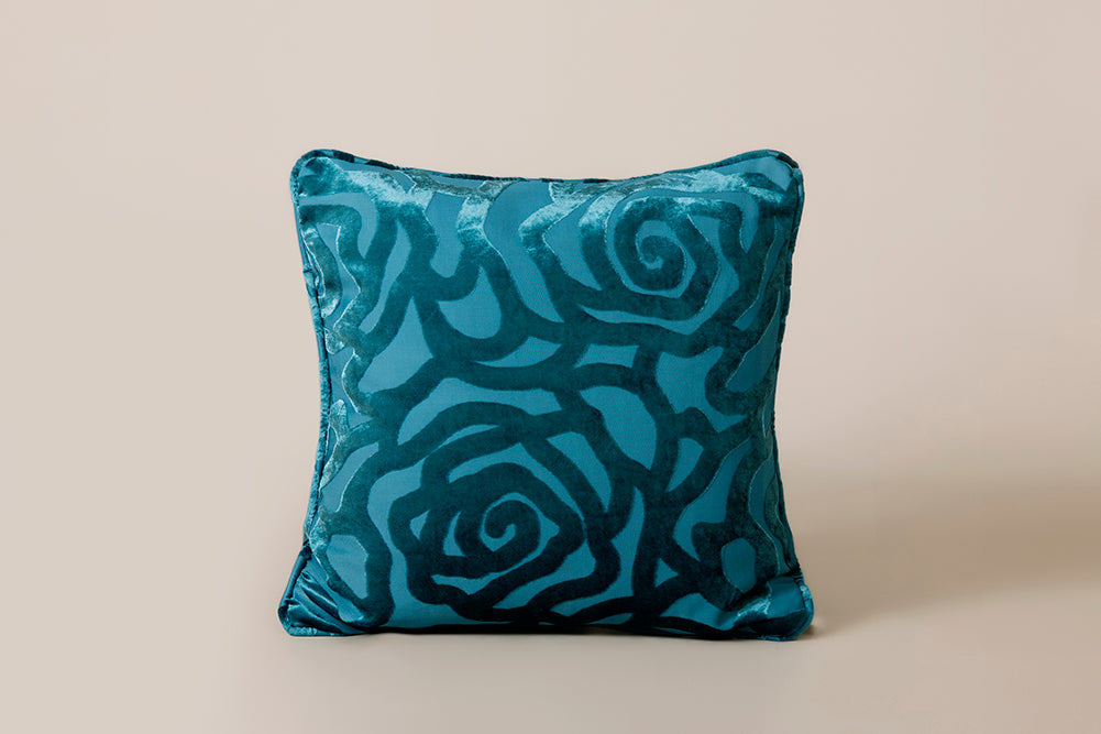 BLUE ROSES FILLED CUSHION-23S