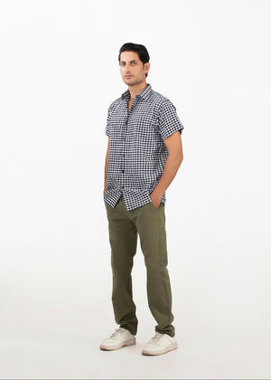 Men's black-and-white check short-sleeve button-up casual shirt, front view