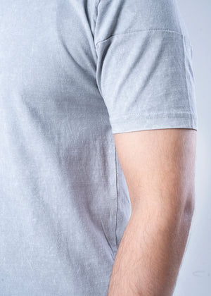 Light grey t-shirt sleeve and side seam detail