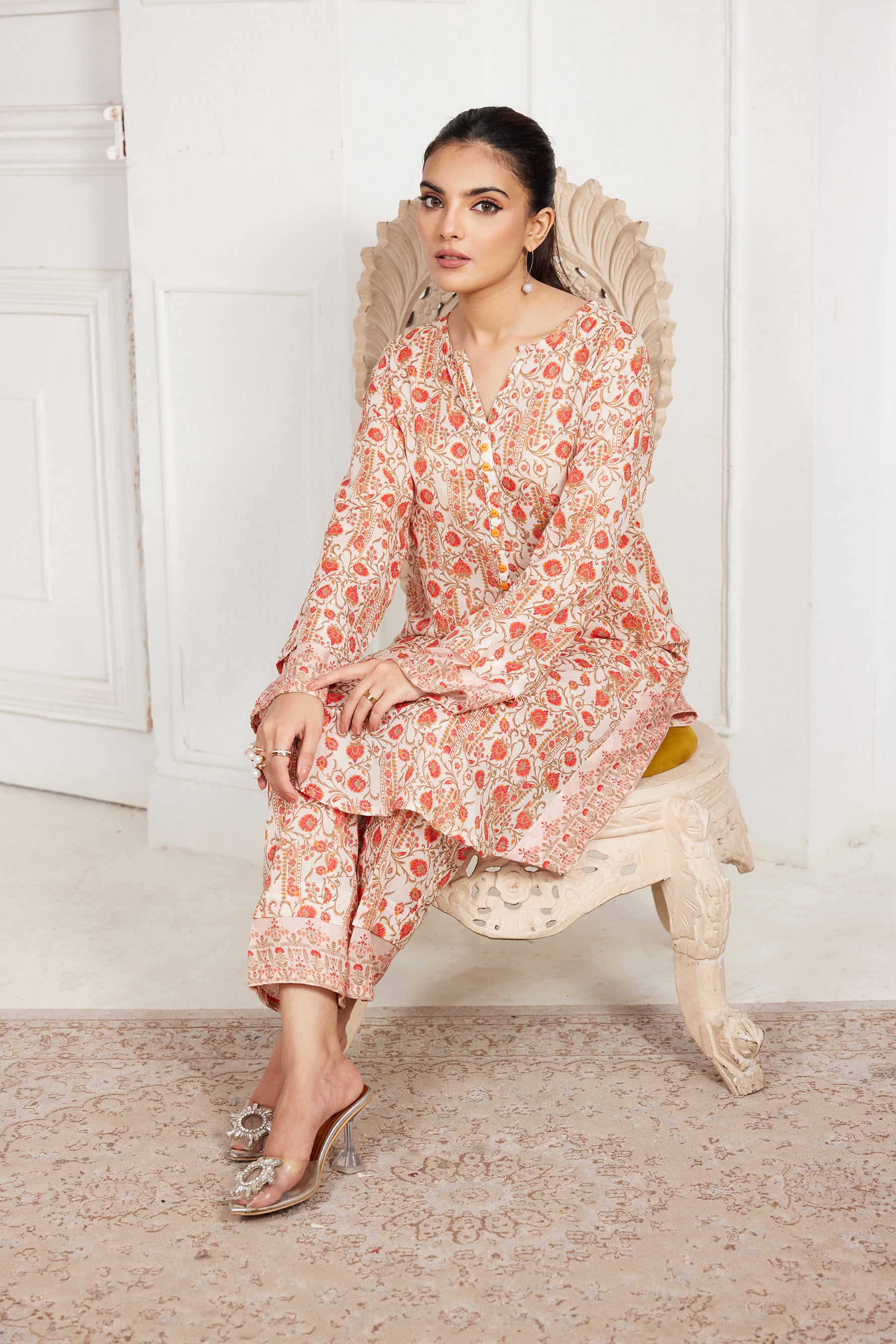 Orange printed 2-piece summer suit with long-sleeve tunic and matching pants