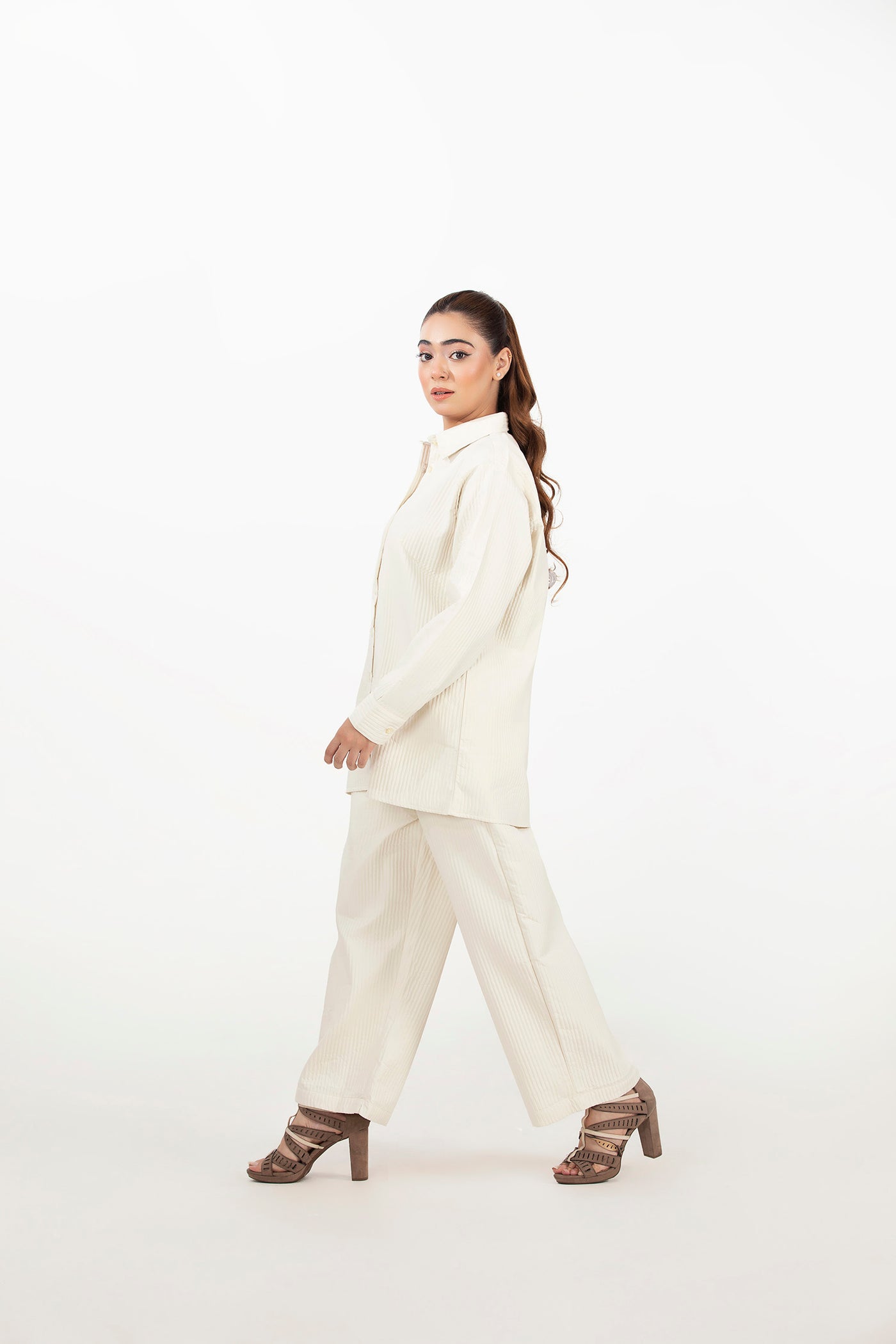 Picture of LDS-6879 CO-ORD SET OFF WHITE - Chenone Official - Online Shopping