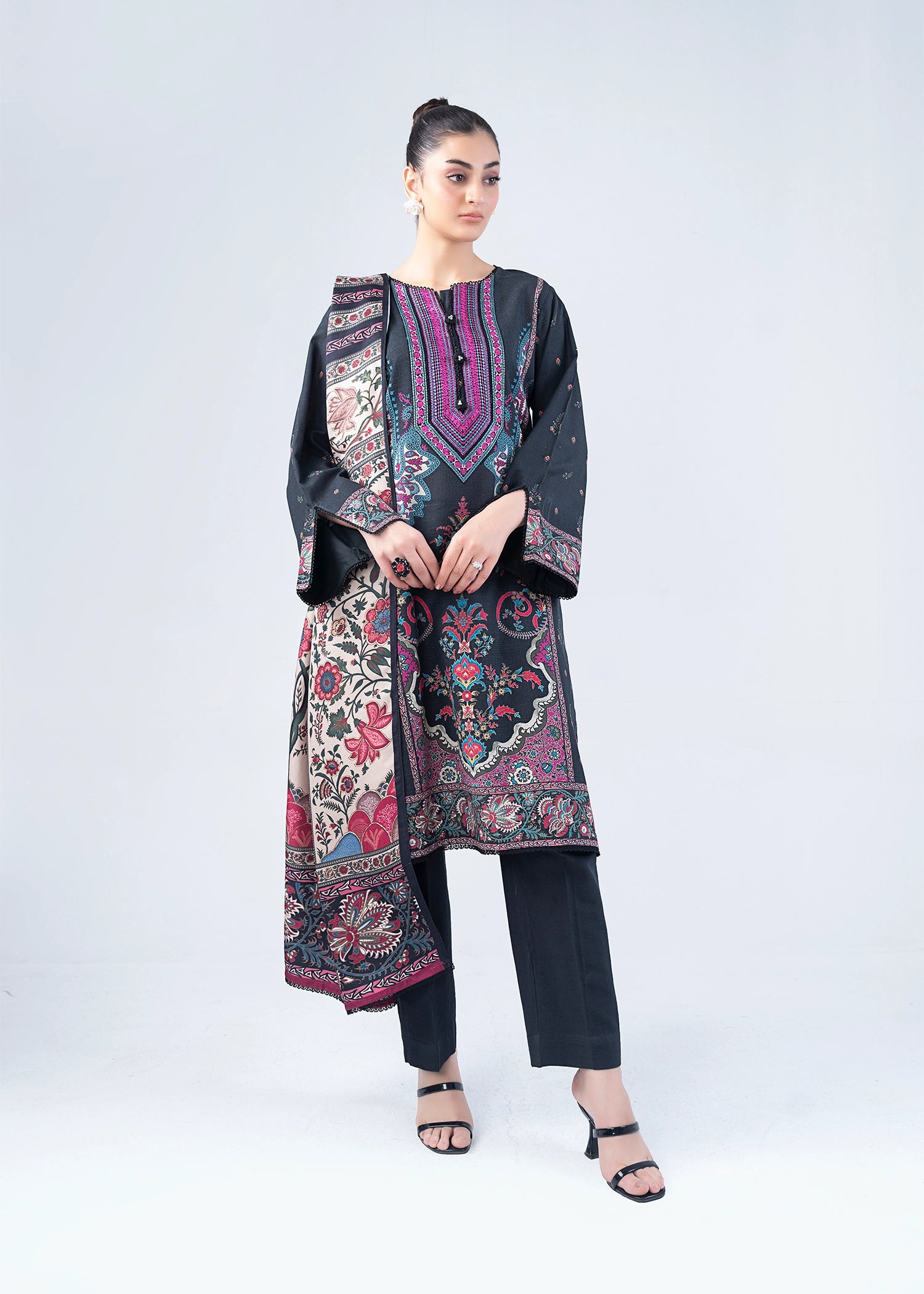 Women’s printed winter suit set, dark kurta with multicolor embroidery and long sleeves, pants