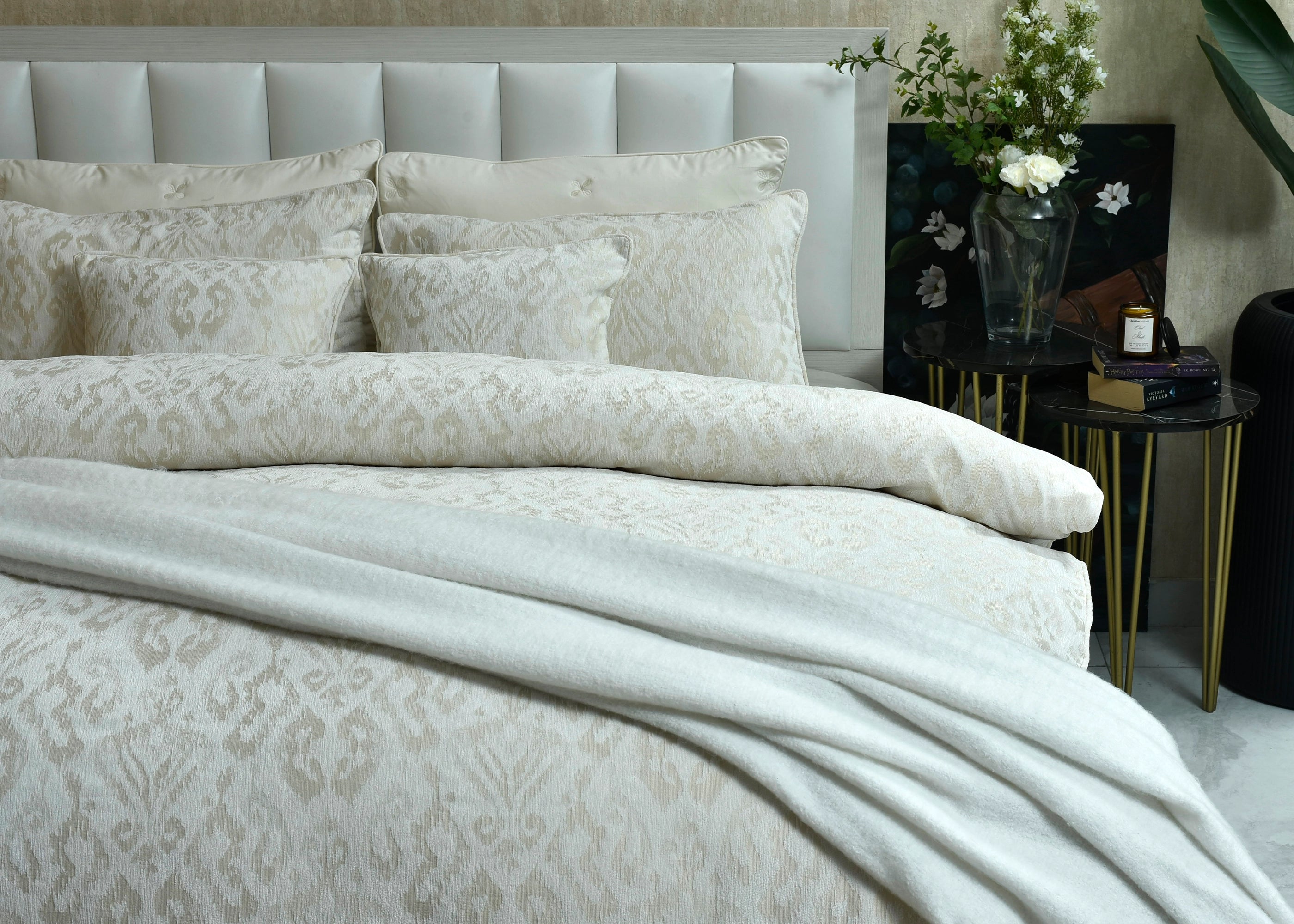 8 Pcs Duvet Cover Set Victoria Beige | ChenOne Home Textile