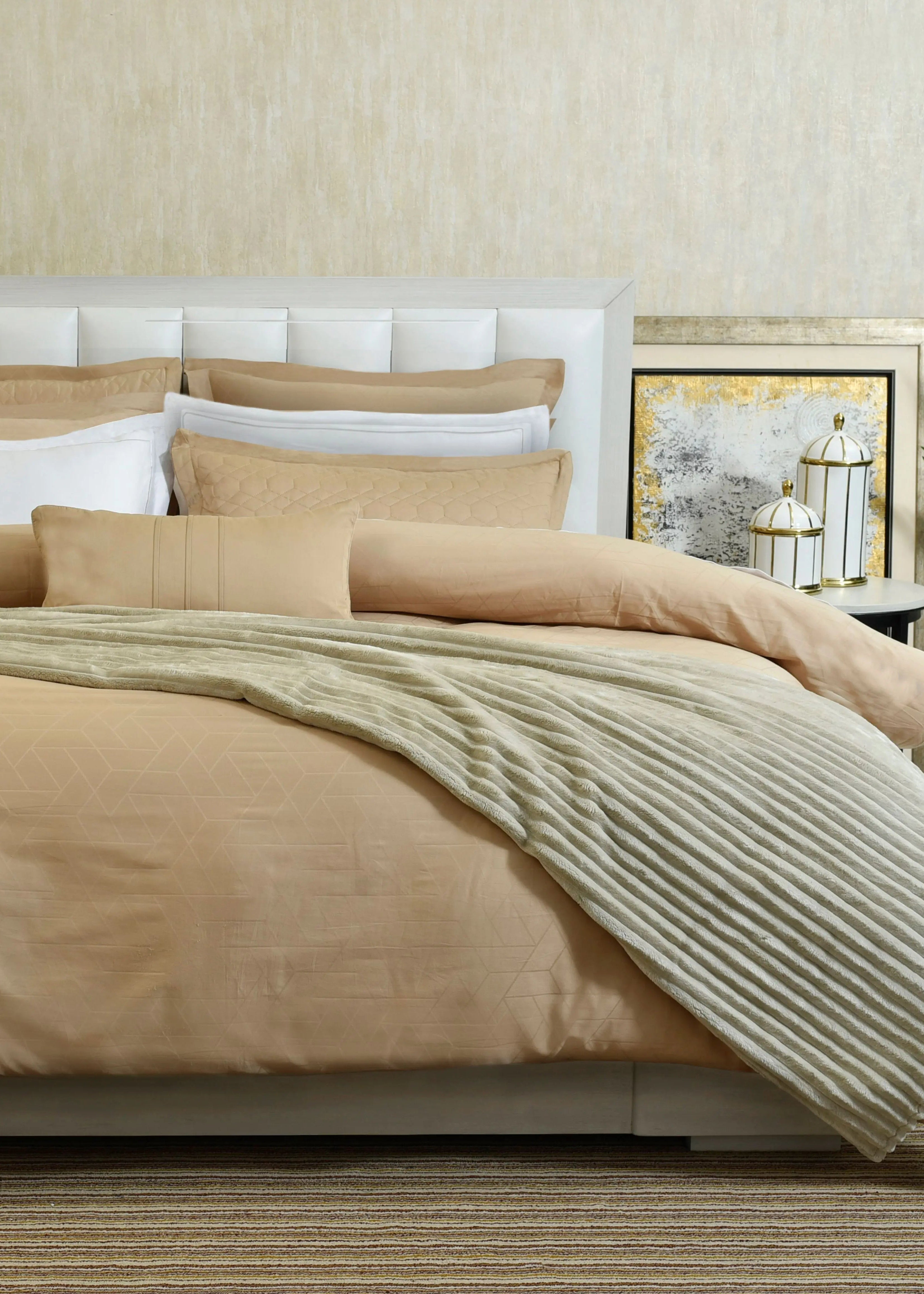 7 Pcs Duvet Cover Set Butter | ChenOne Home Textile