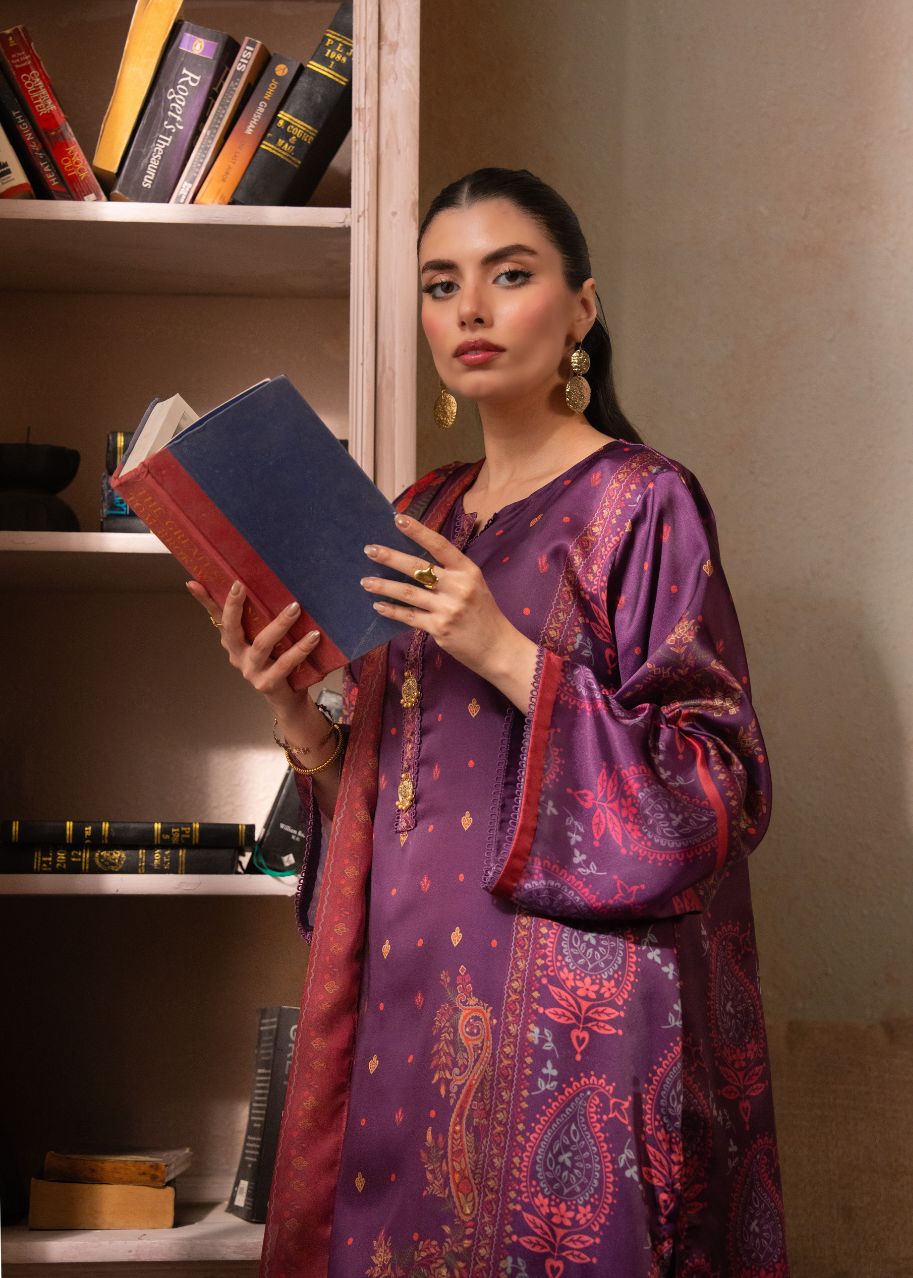 Women's printed 3-piece silk suit, maroon/purple kurta with button-front and flowing dupatta