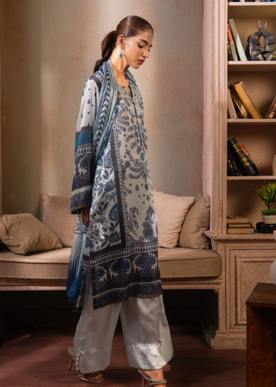 Women's 3-piece printed suit: long tunic with blue motif print, matching pants, dupatta