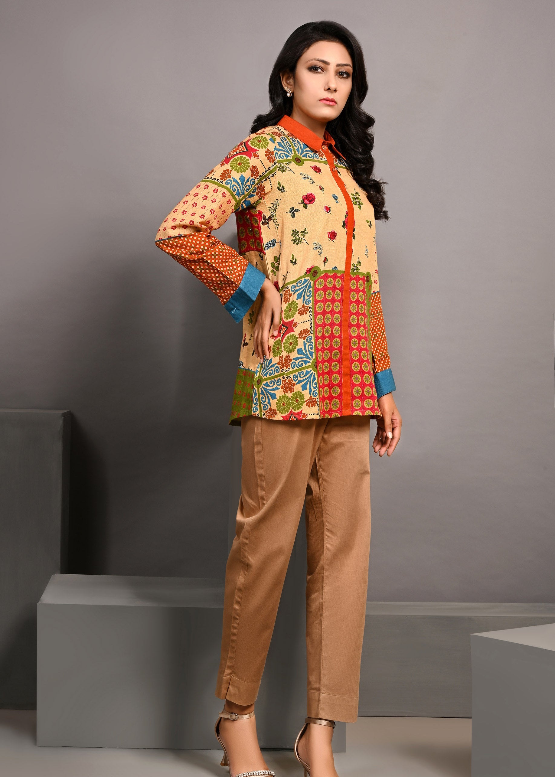 Picture of LDS-6268 SHORT SHIRT ROSE GARDEN BEIGE - Chenone Official - Online Shopping