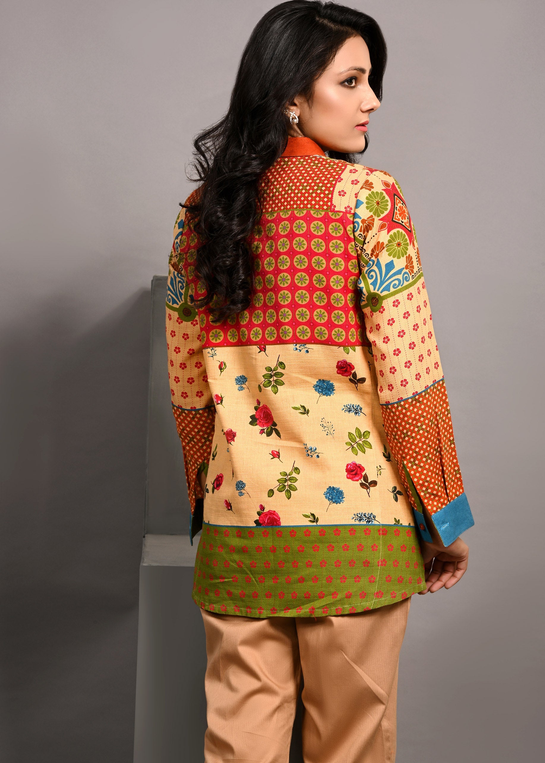 Picture of LDS-6268 SHORT SHIRT ROSE GARDEN BEIGE - Chenone Official - Online Shopping