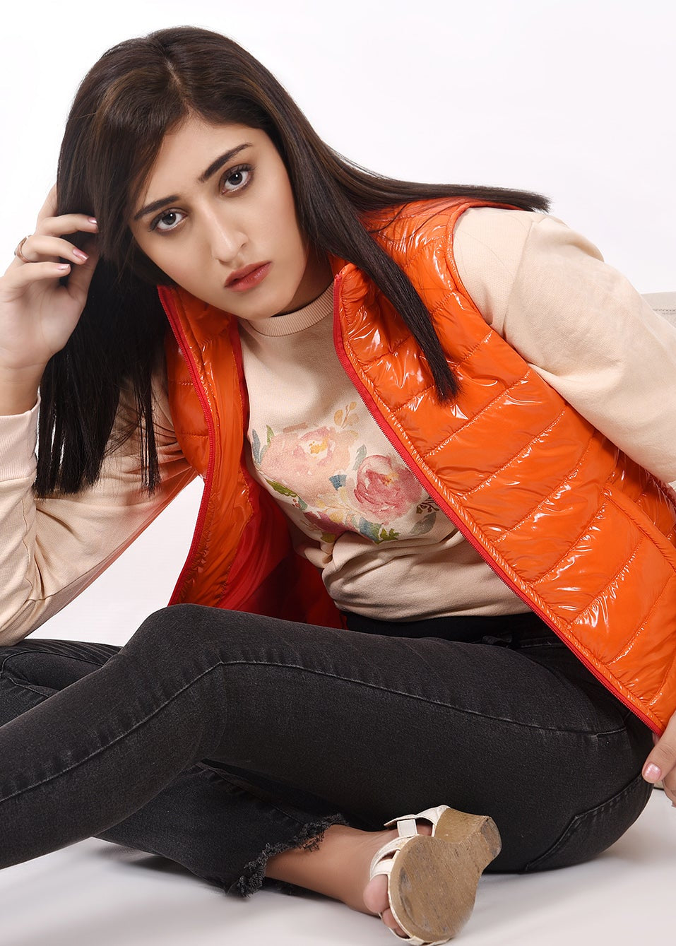 Picture of LDS-6494 FASHION JACKET SLV LESS ORANGE/RED - Chenone Official - Online Shopping